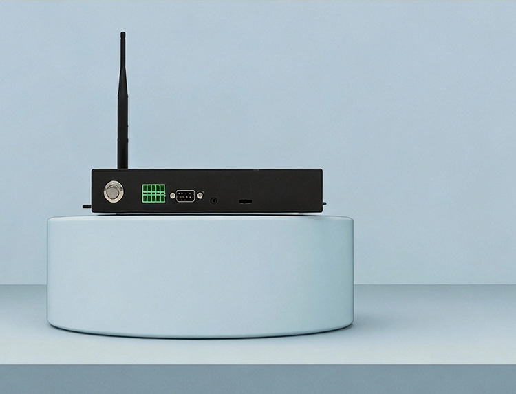 算力盒子 - 正面